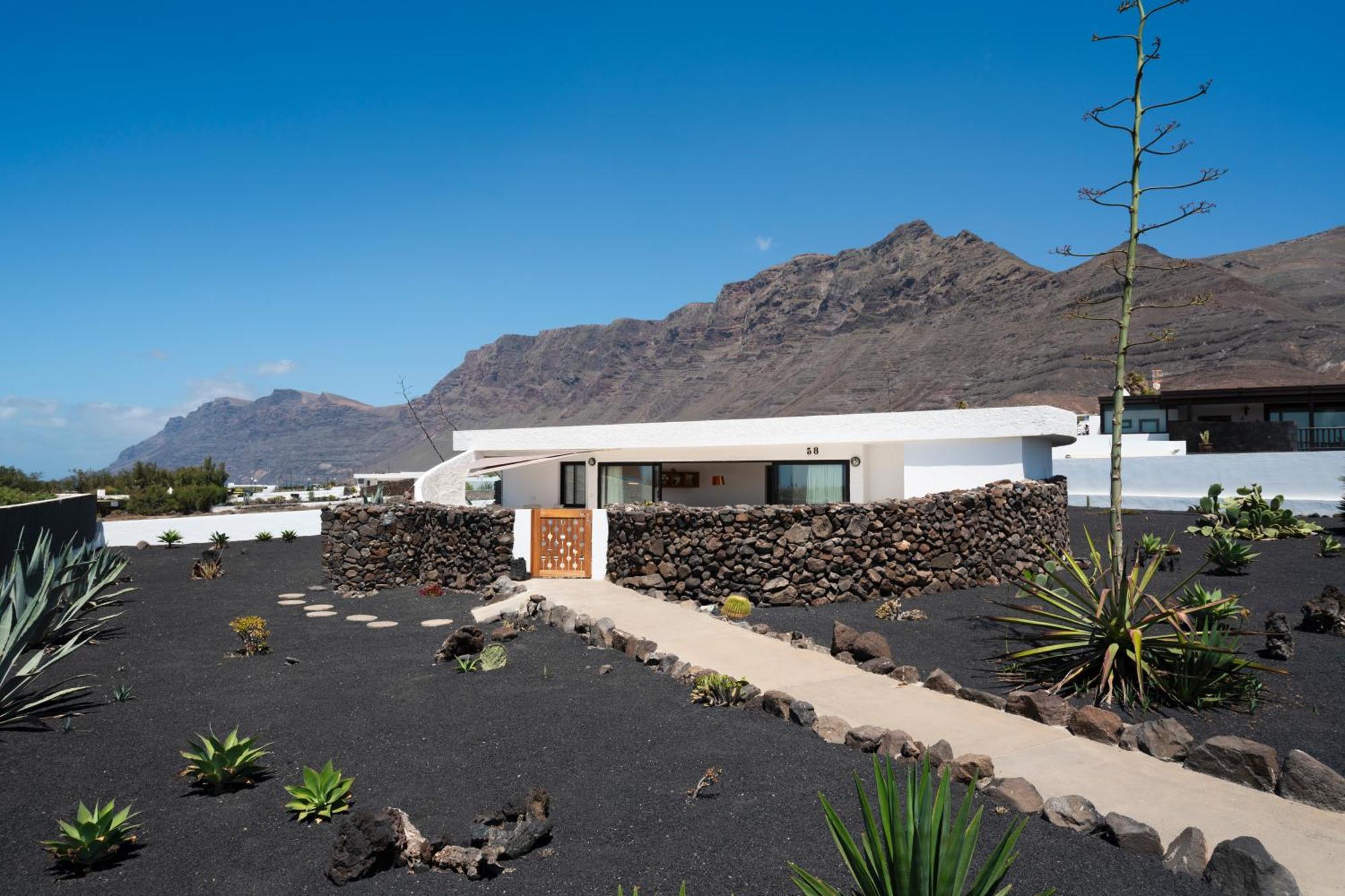 Lanzarote Famara Beach Bungalow Exterior foto