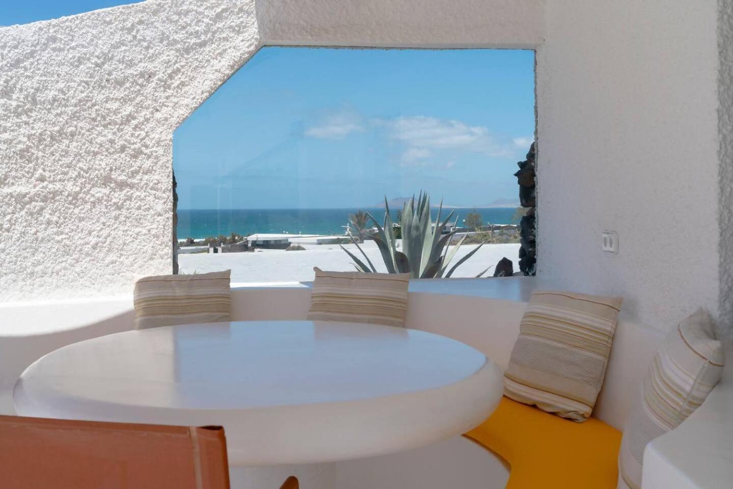 Lanzarote Famara Beach Bungalow Exterior foto